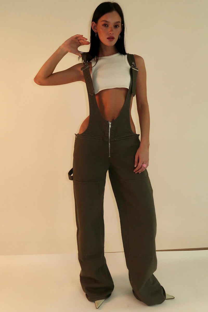 Sophisticated Garment with a Clean Classic Look
