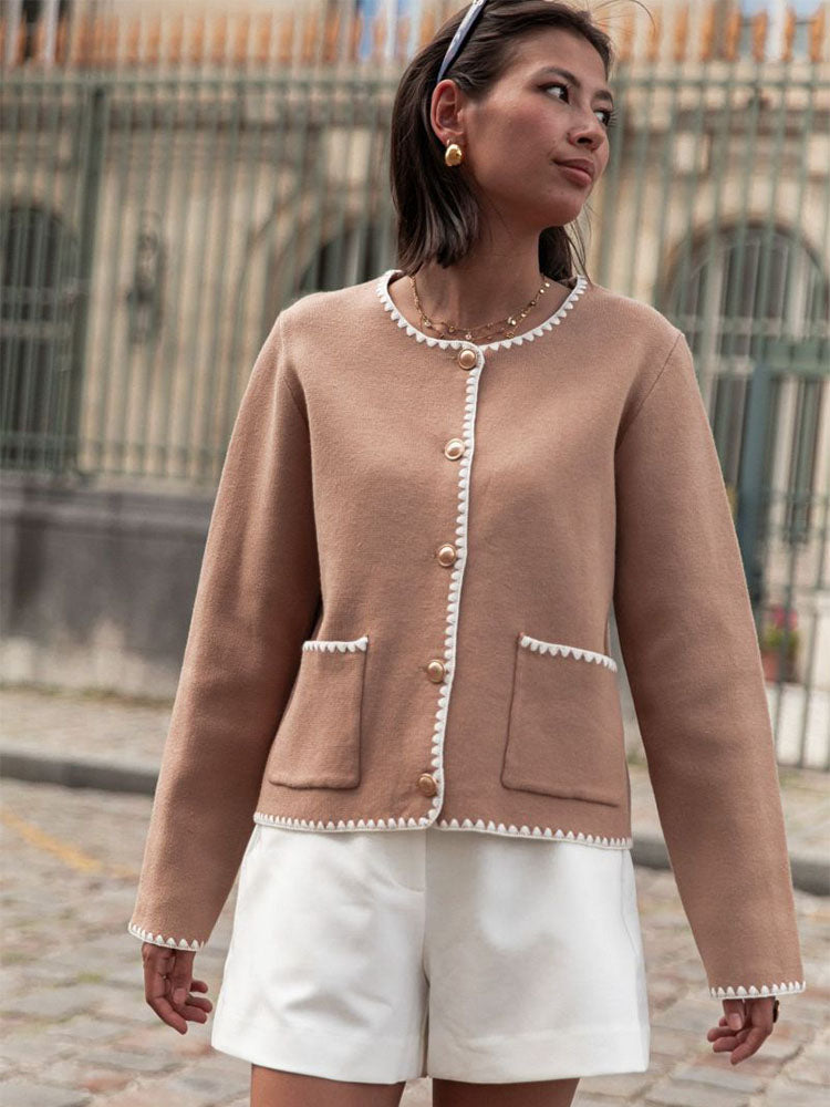 Effortlessly Elegant Cardigan with a Timeless Design