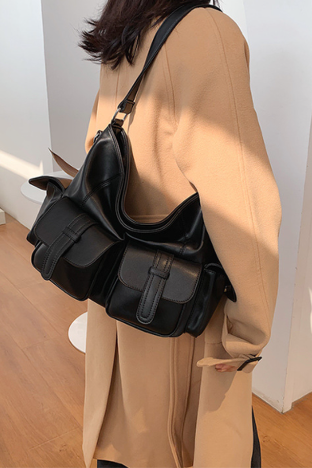 Sophisticated Bag with a Clean Classic Look