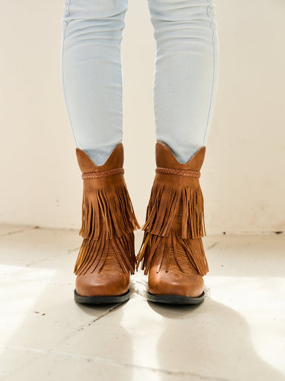 Gracefully Styled Boots for Any Occasion