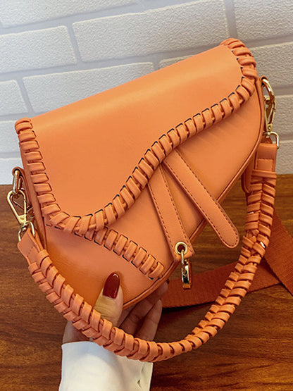 Well Tailored Bag with a Graceful Silhouette