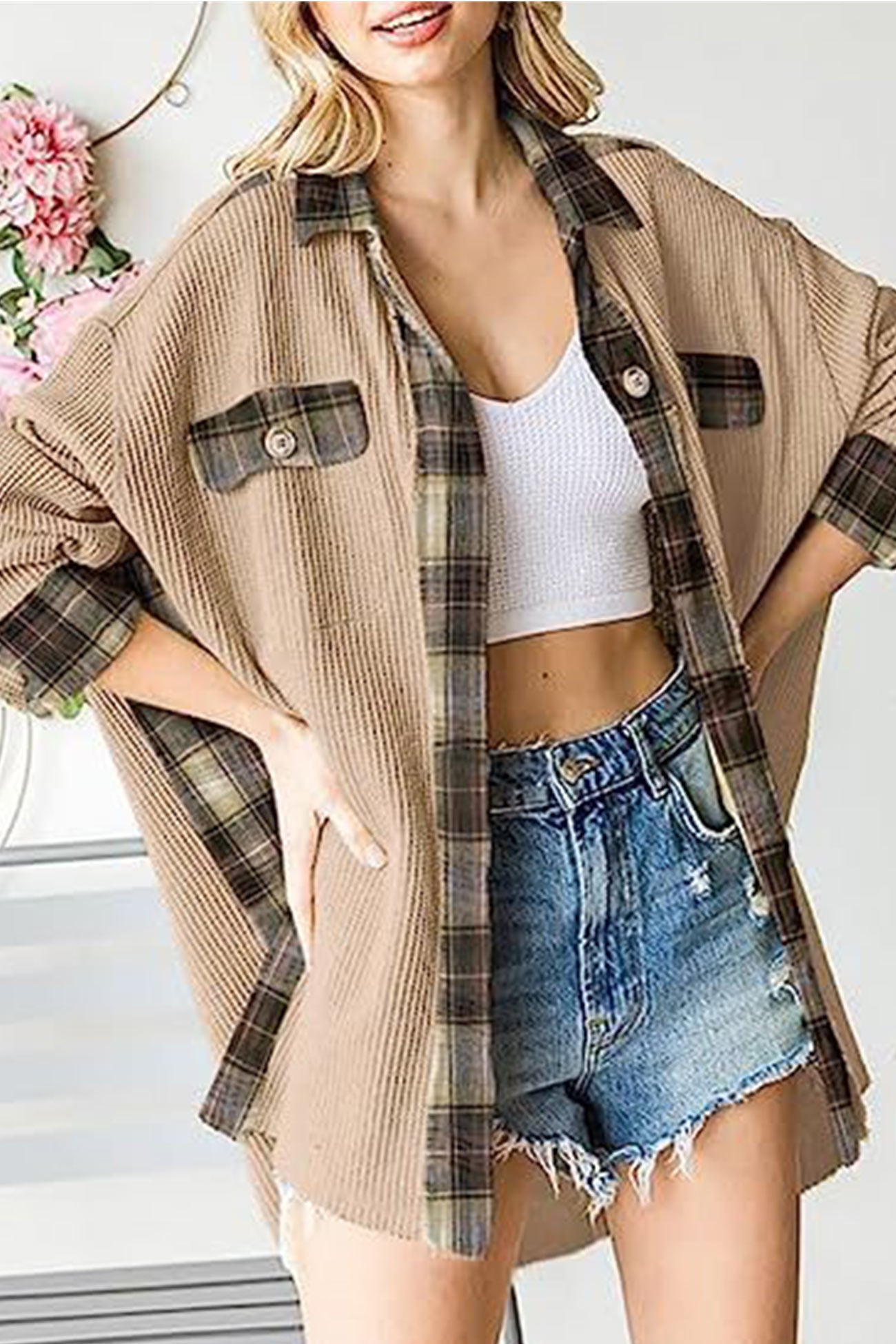 Well Tailored Blouse with a Graceful Silhouette