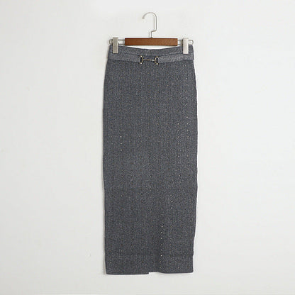 Classic Vintage Sweater with a Flattering Fit