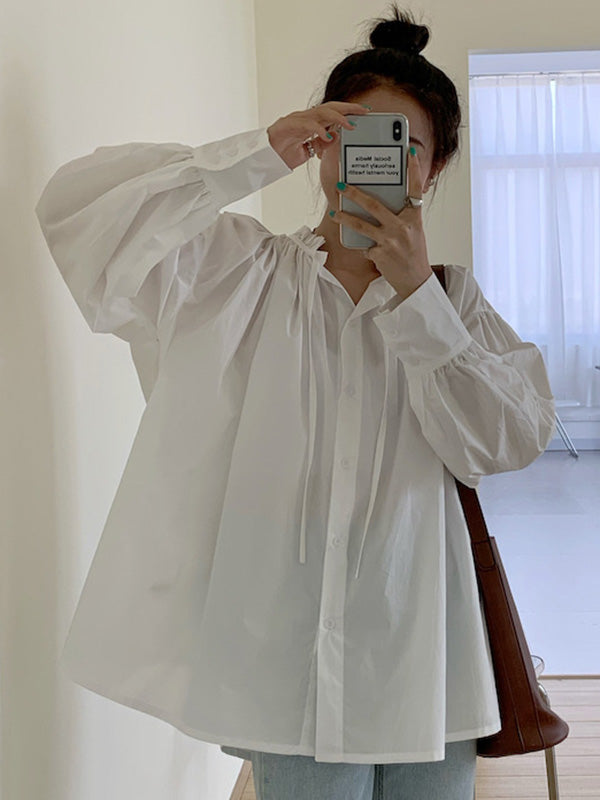 Beautifully Finished Blouse in a Timeless Design