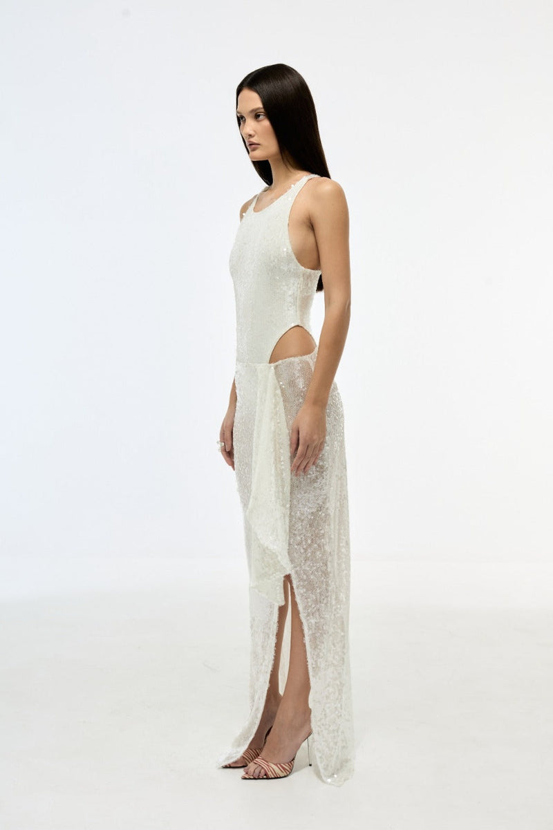 Beautifully Finished Garment in a Timeless Design