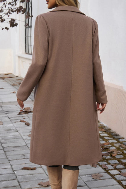 Well Tailored Coat with a Graceful Silhouette