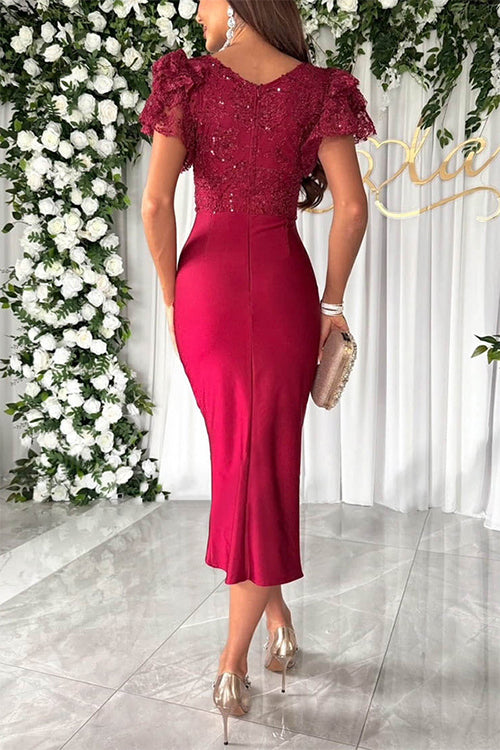 Beautifully Finished Dress in a Timeless Design