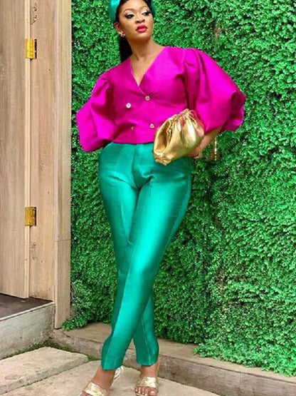 Classic Vintage Blouse with a Flattering Fit