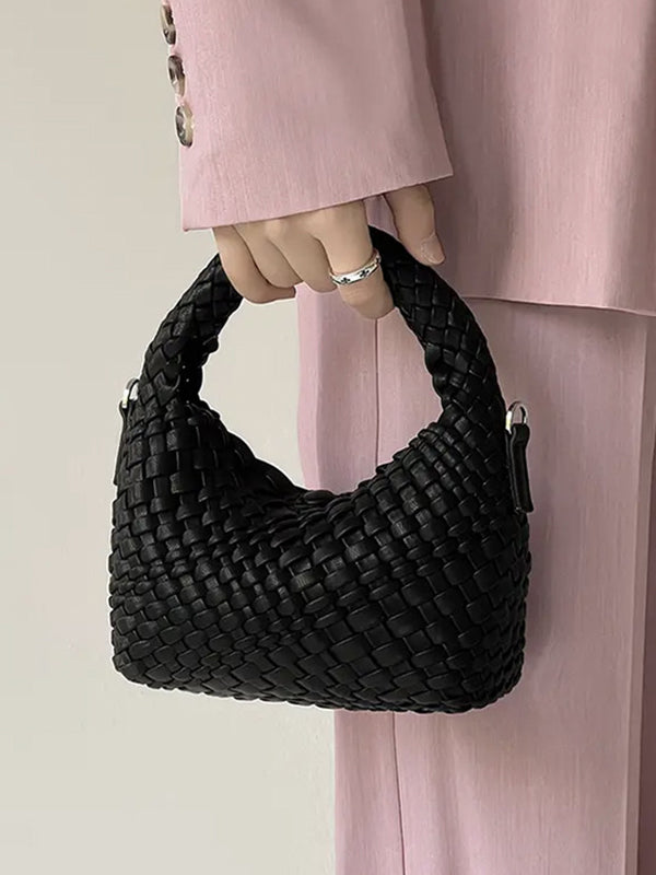 Beautifully Finished Bag in a Timeless Design