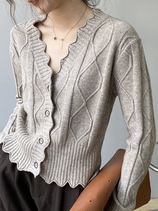 Well Tailored Cardigan with a Graceful Silhouette