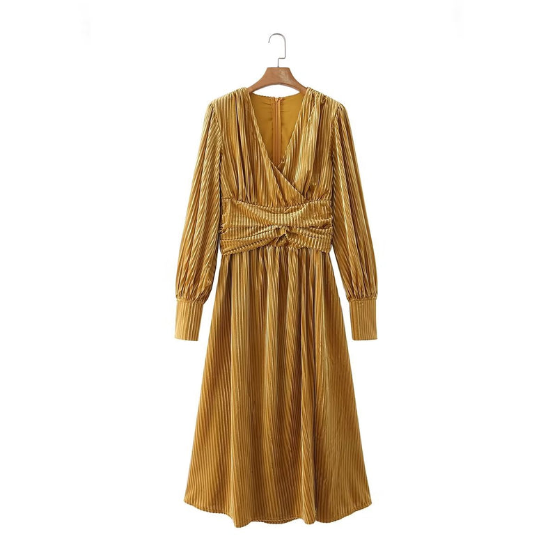 Elegantly Styled Dress for Everyday Wear
