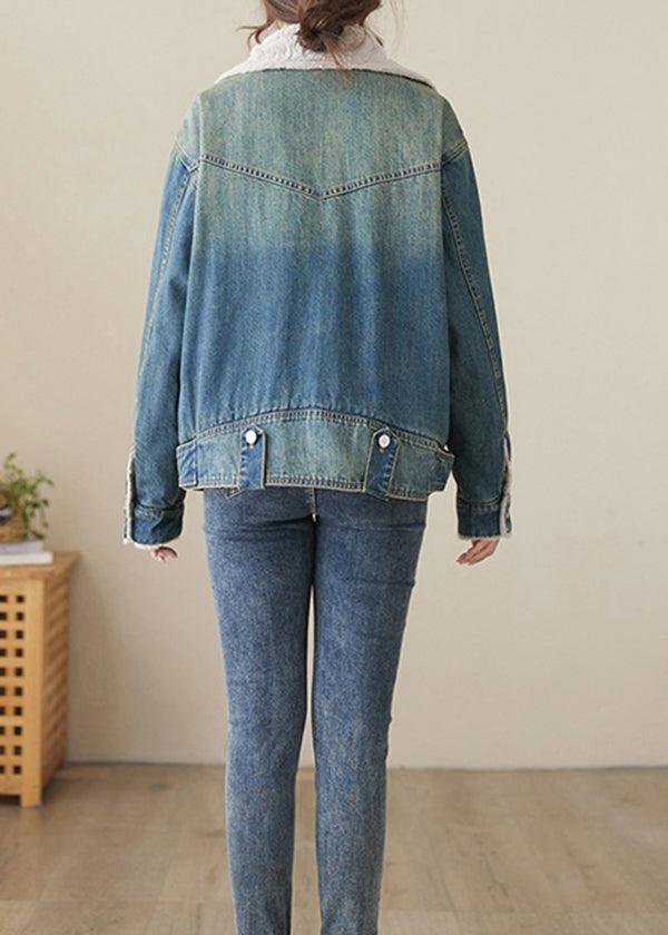 Classic Vintage & Enduringly Stylish Coat