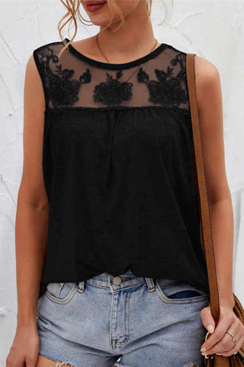 Well Tailored T-Shirt with a Graceful Silhouette