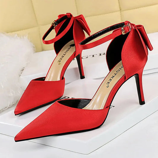 Beautifully Finished Heels in a Timeless Design