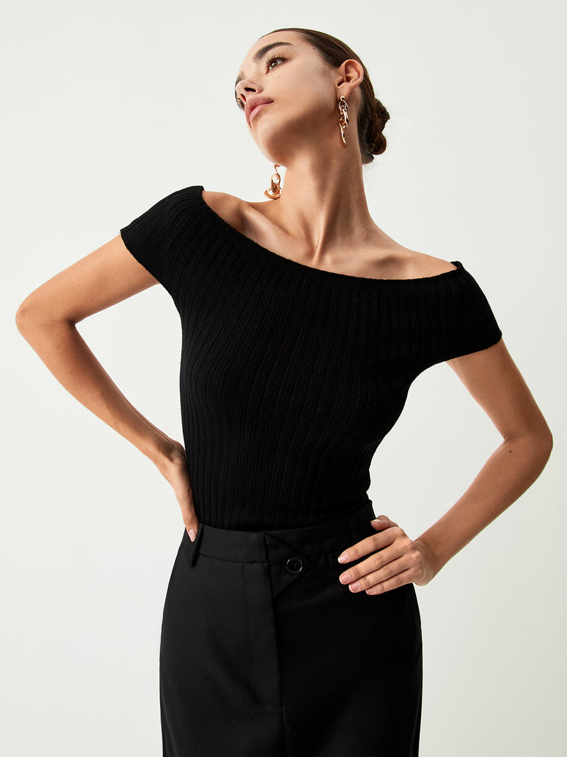 Sophisticated Top with a Clean Classic Look