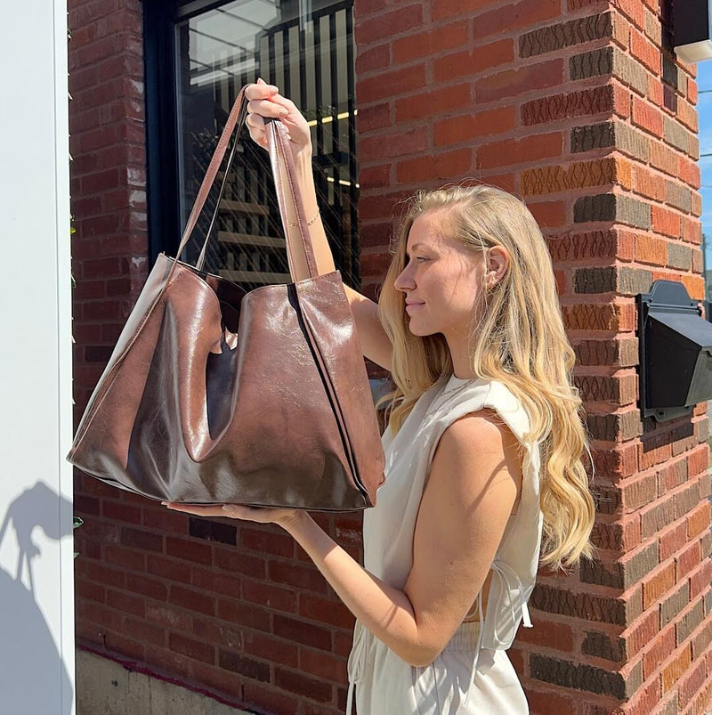 Effortlessly Elegant Bag with a Timeless Design