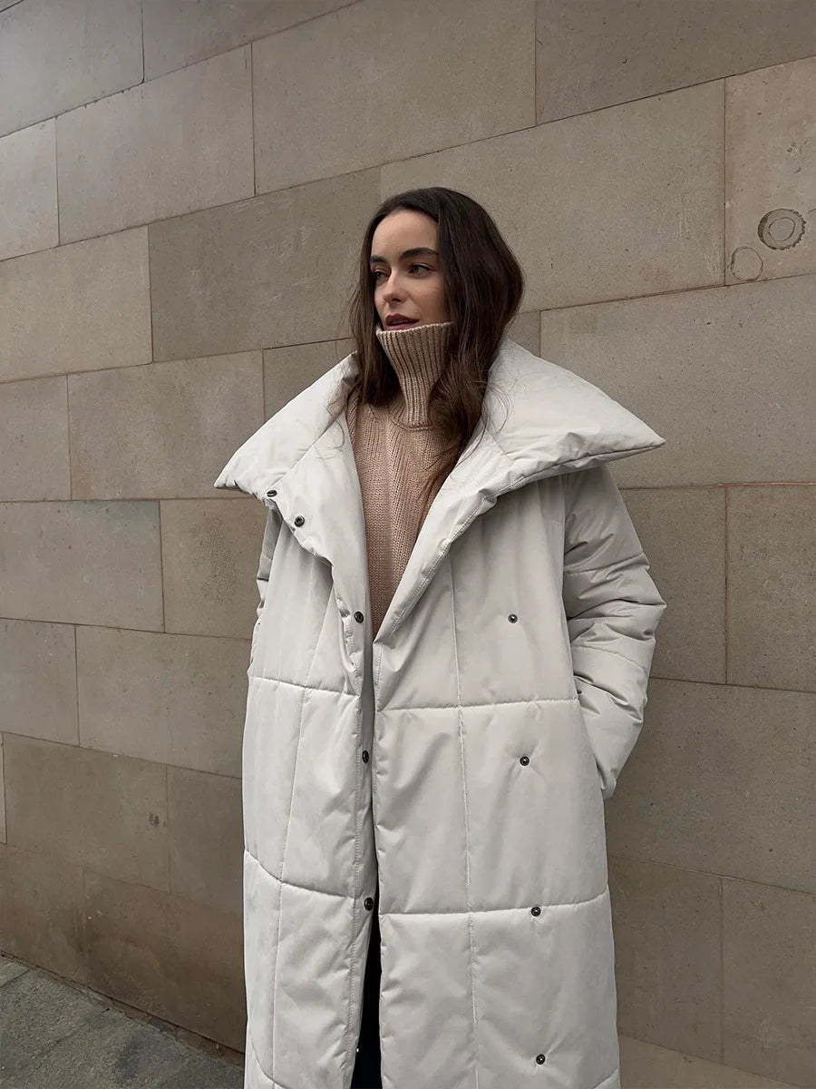 Elegantly Styled Coat for Everyday Wear