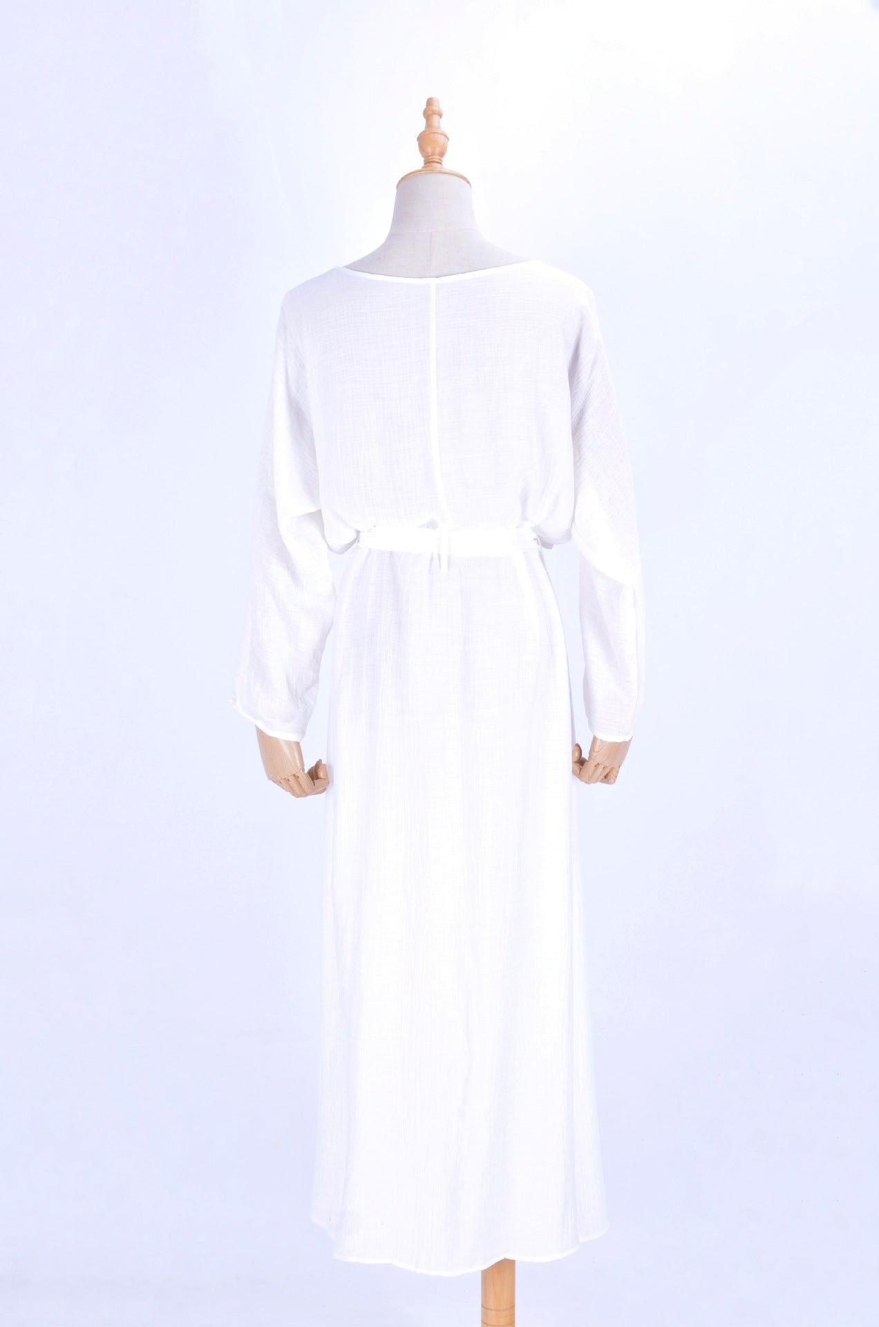 Well Tailored Garment with a Graceful Silhouette