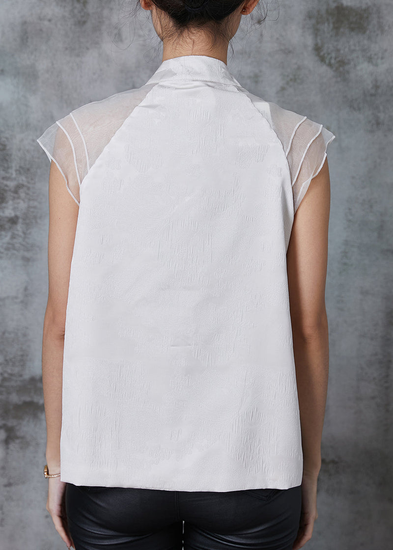 Classic Vintage Shirt with a Flattering Fit