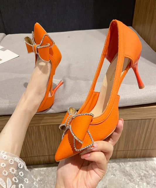 Effortlessly Elegant Heels with a Timeless Design