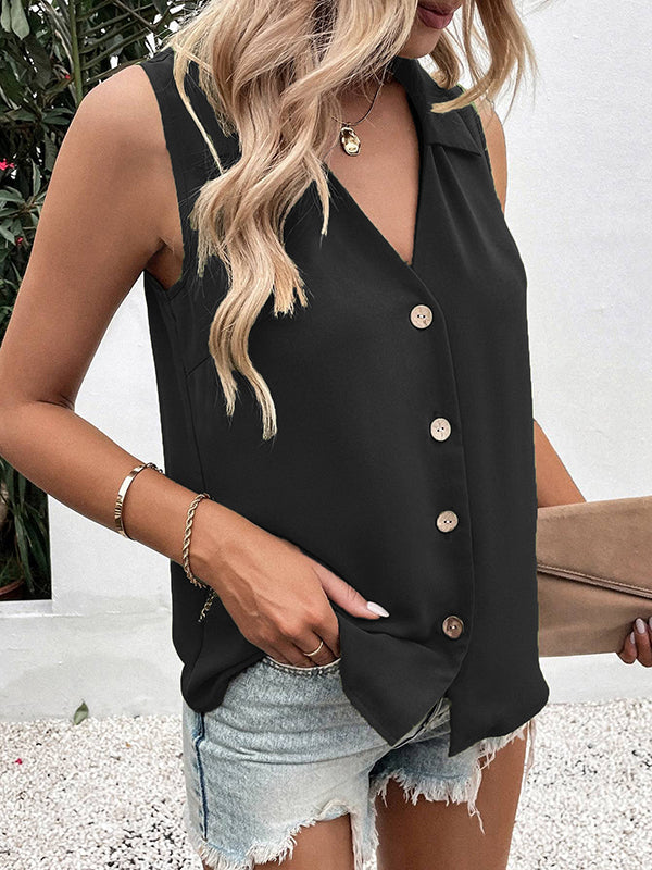 Well Tailored Top with a Graceful Silhouette