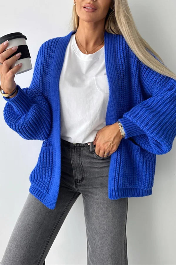 Well Tailored Cardigan with a Graceful Silhouette