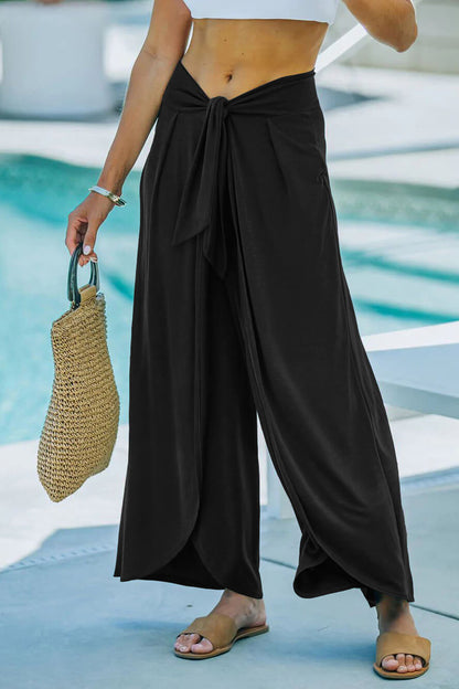 Classic Vintage Pants with a Flattering Fit