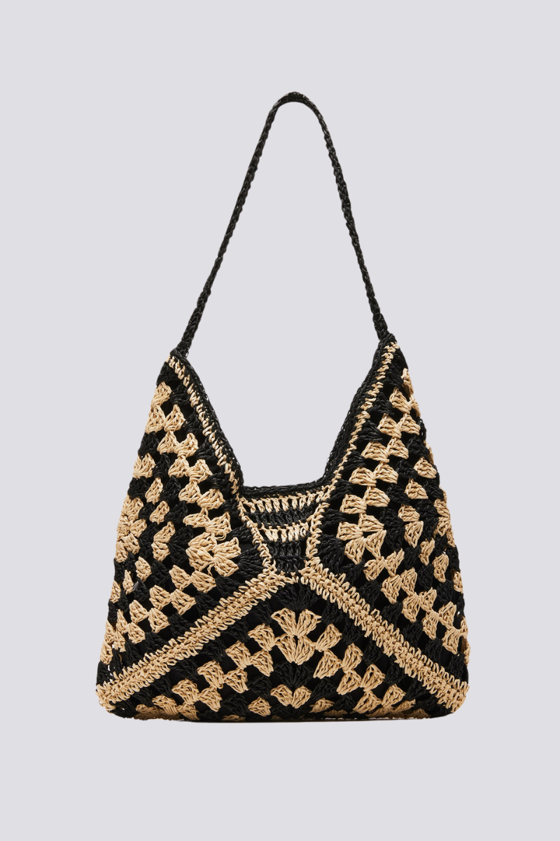 Well Tailored Bag with a Graceful Silhouette