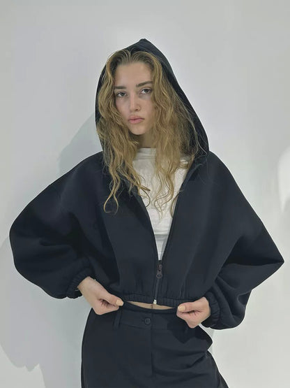 Well Tailored Coat with a Graceful Silhouette