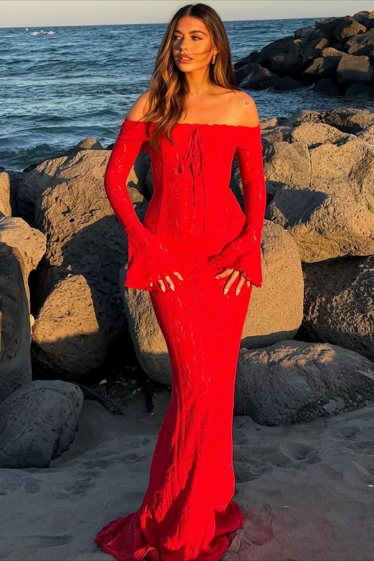 Beautifully Crafted Dress in a Classic Style
