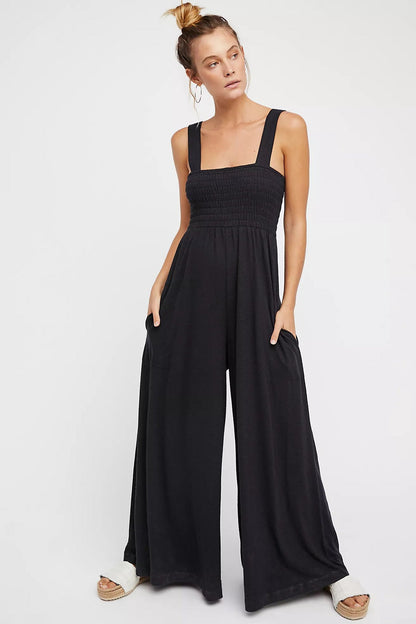 Effortlessly Elegant Top with a Timeless Design