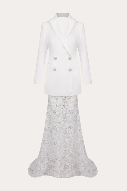 Gracefully Styled Garment for Any Occasion
