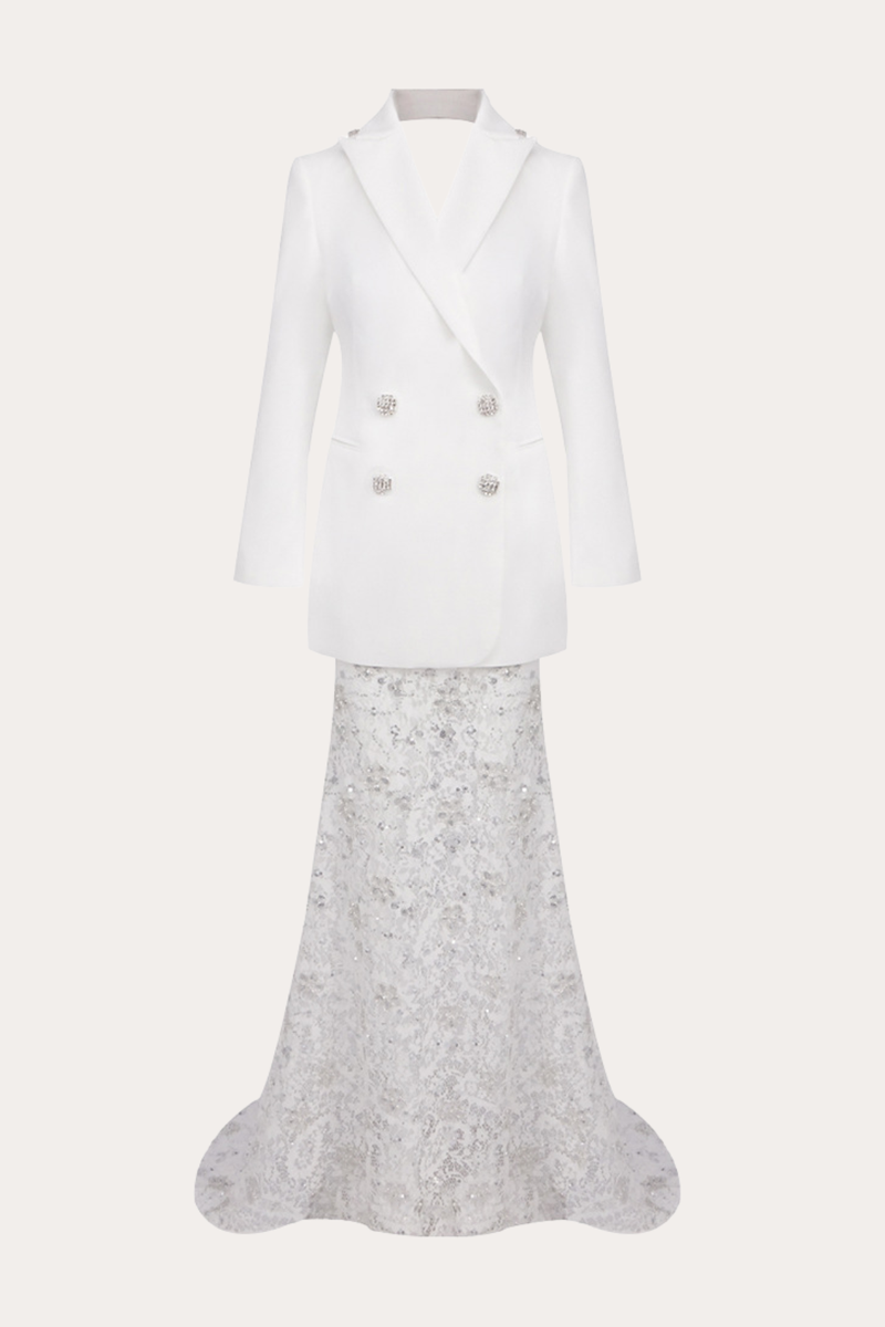 Gracefully Styled Garment for Any Occasion