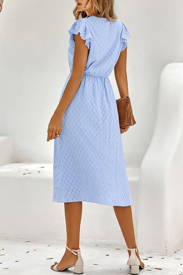 Effortlessly Elegant Dress with a Timeless Design