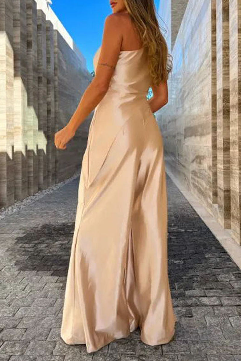 Polished Garment with an Effortless Classic Look