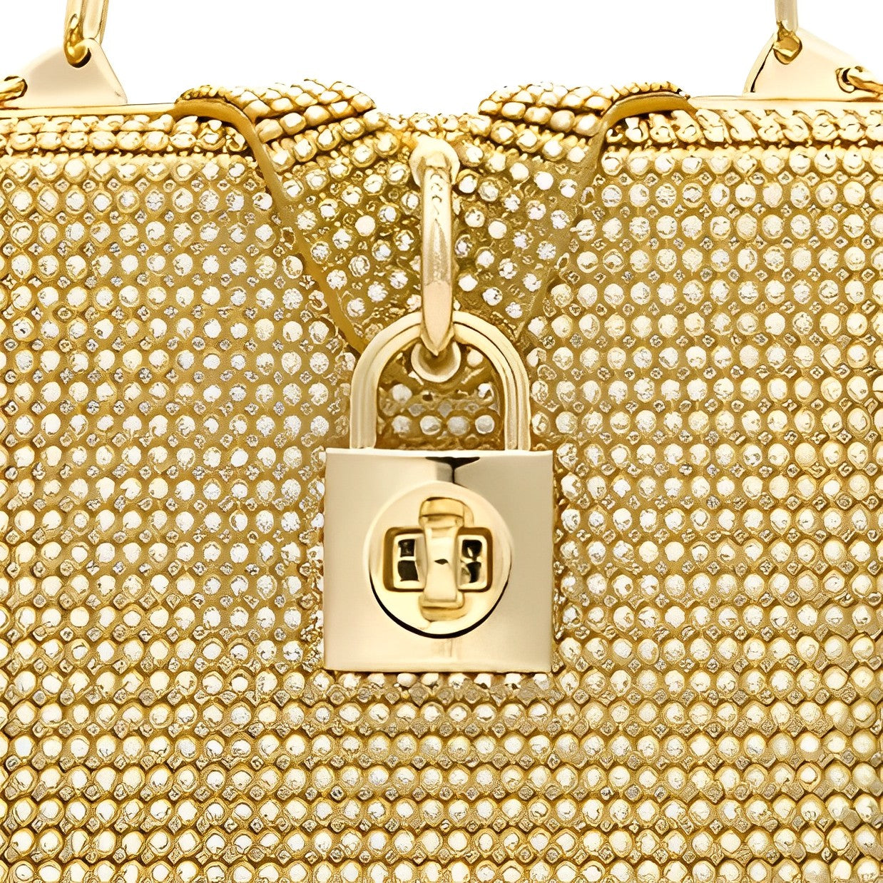Polished Bag with an Effortless Classic Look