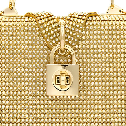 Polished Bag with an Effortless Classic Look