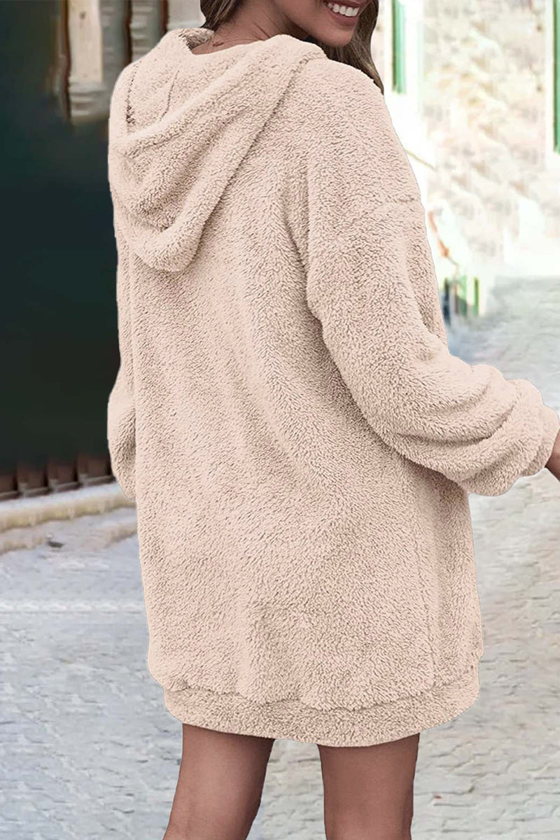 Effortlessly Elegant Top with a Timeless Design