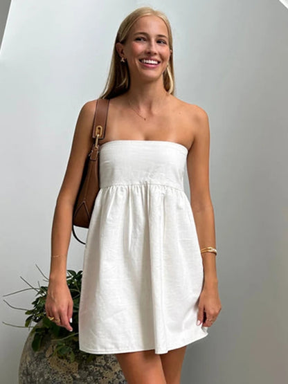 Beautifully Finished Dress in a Timeless Design
