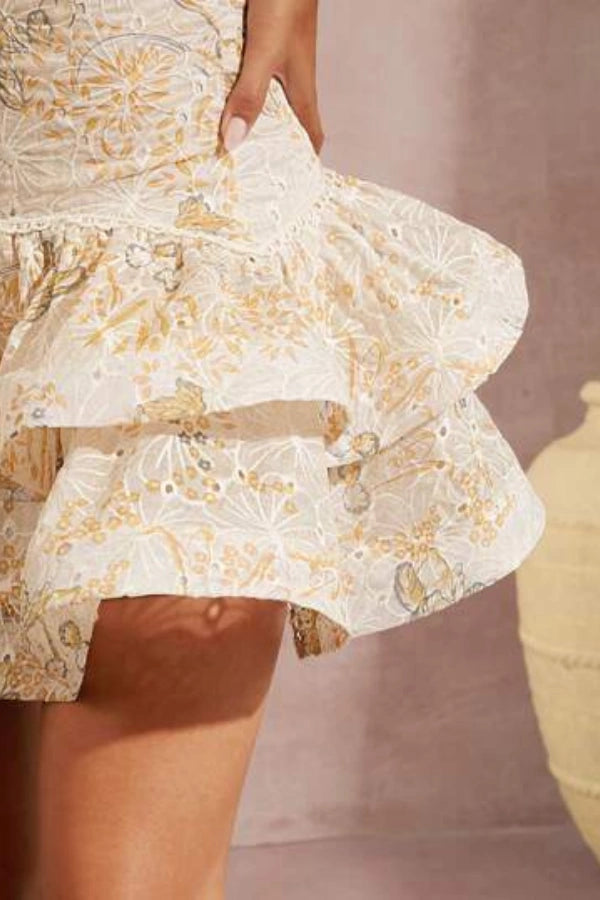 Sophisticated Garment with a Clean Classic Look