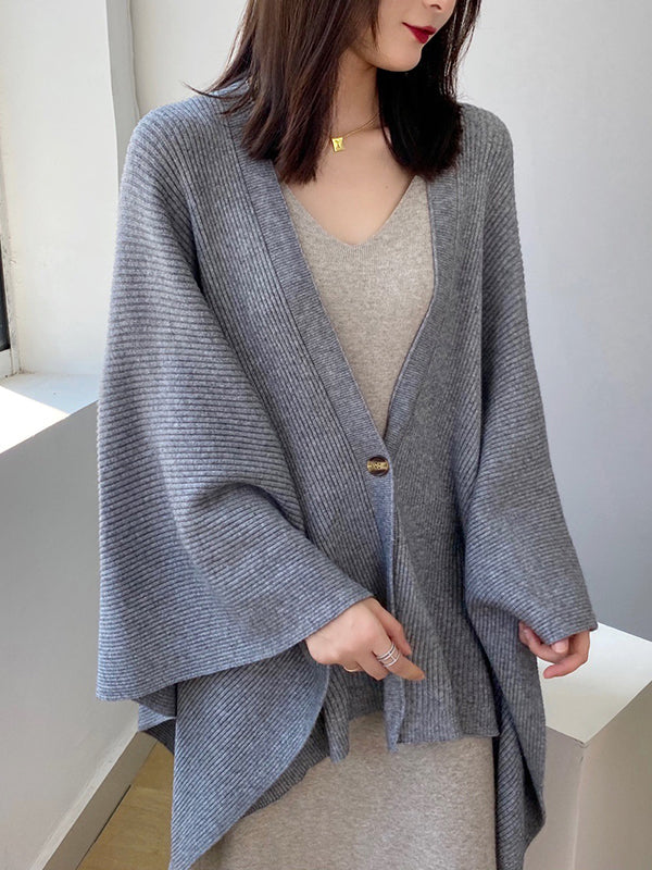 Well Tailored Cardigan with a Graceful Silhouette
