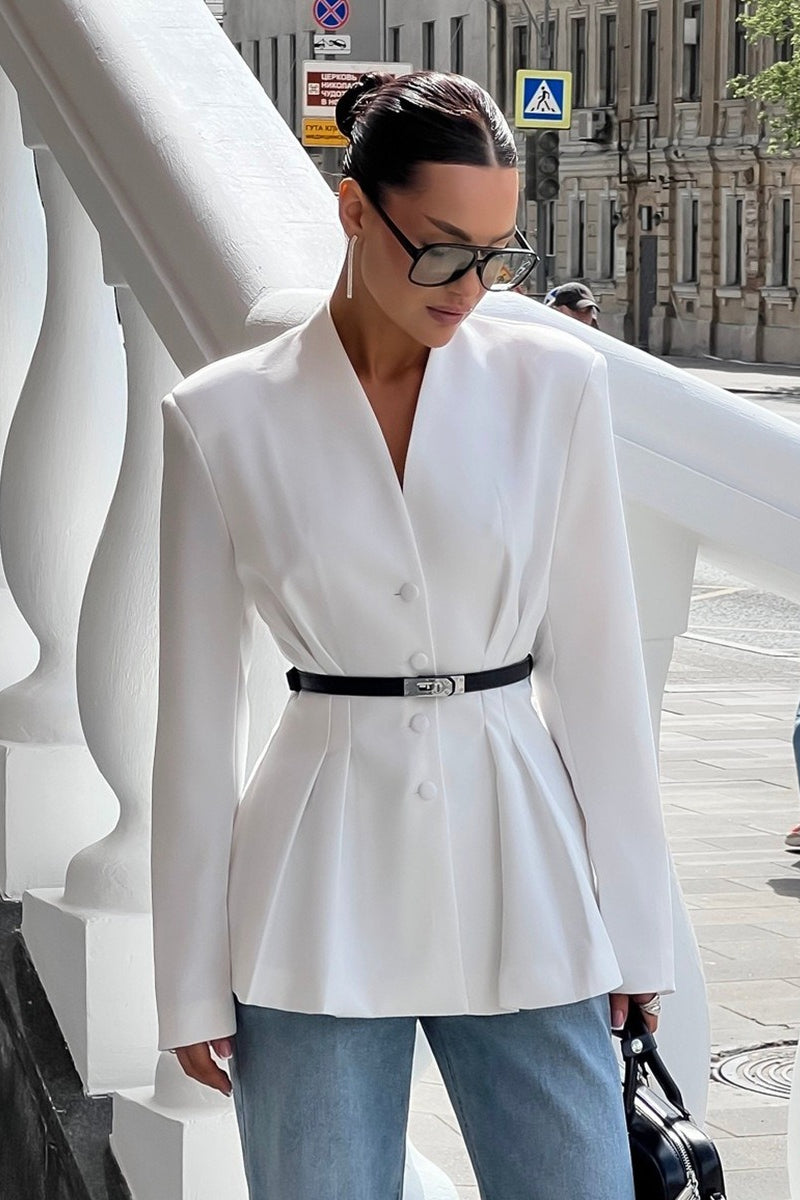 Well Tailored Garment with a Graceful Silhouette