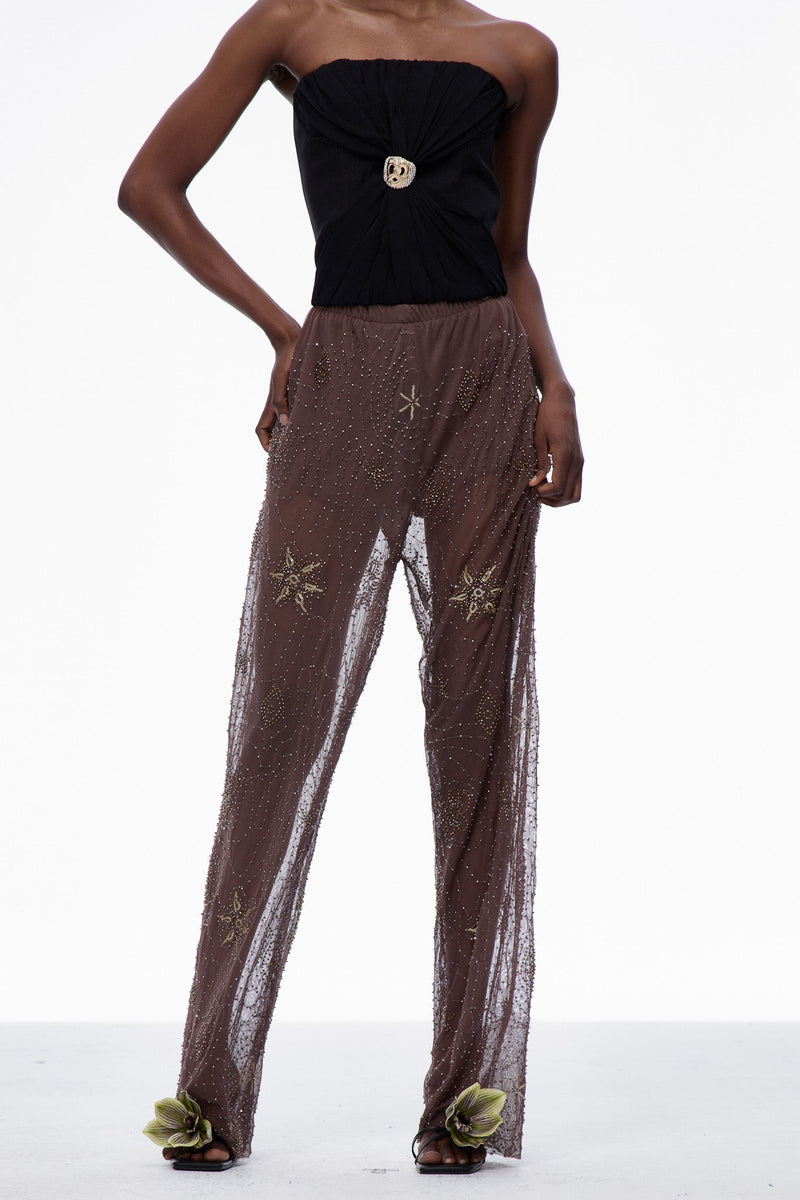 Classic Vintage Pants with a Flattering Fit