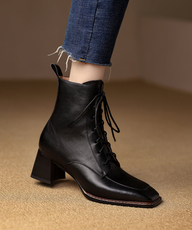 Well Tailored Boots with a Graceful Silhouette