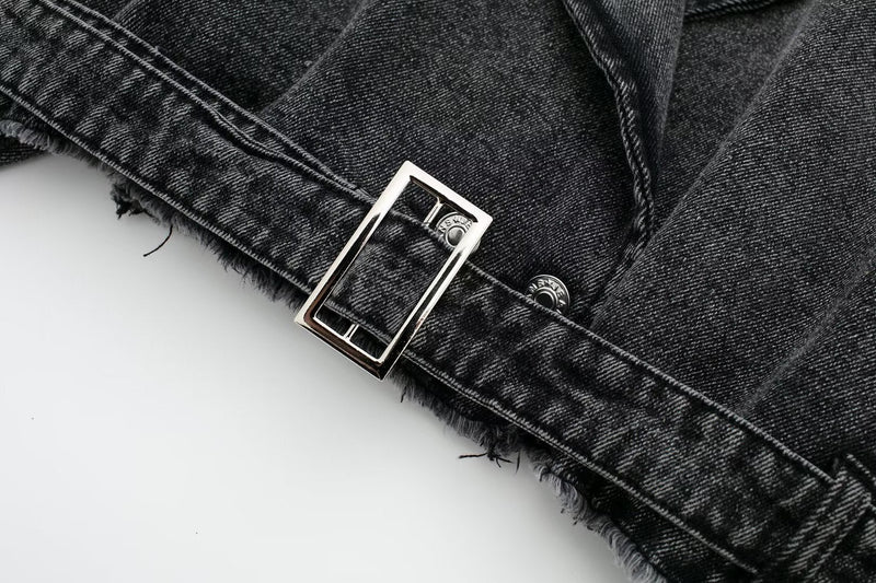 Gracefully Styled Coat for Any Occasion