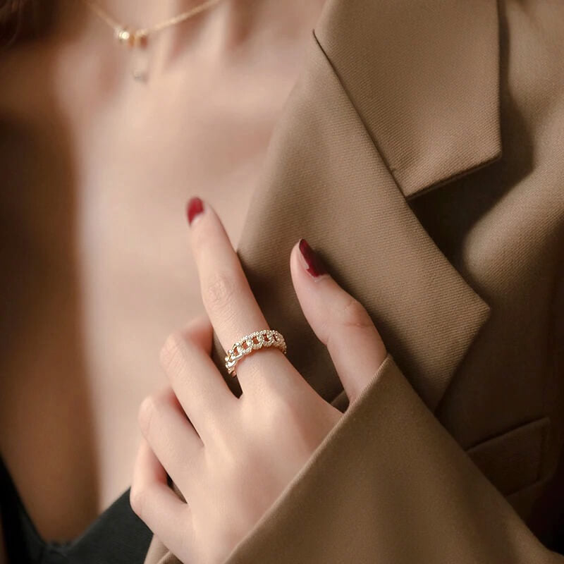 Beautifully Finished Garment in a Timeless Design