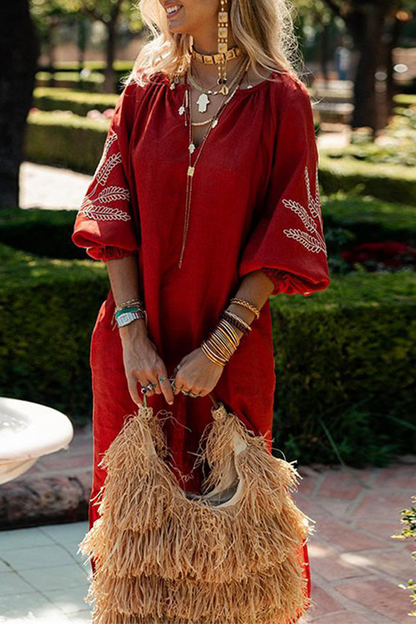 Beautifully Finished Dress in a Timeless Design