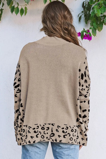 Effortlessly Elegant Sweater with a Timeless Design