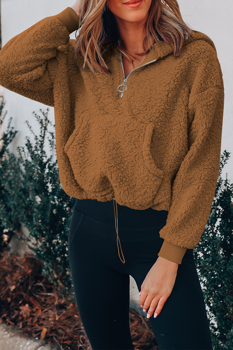 Well Tailored Top with a Graceful Silhouette
