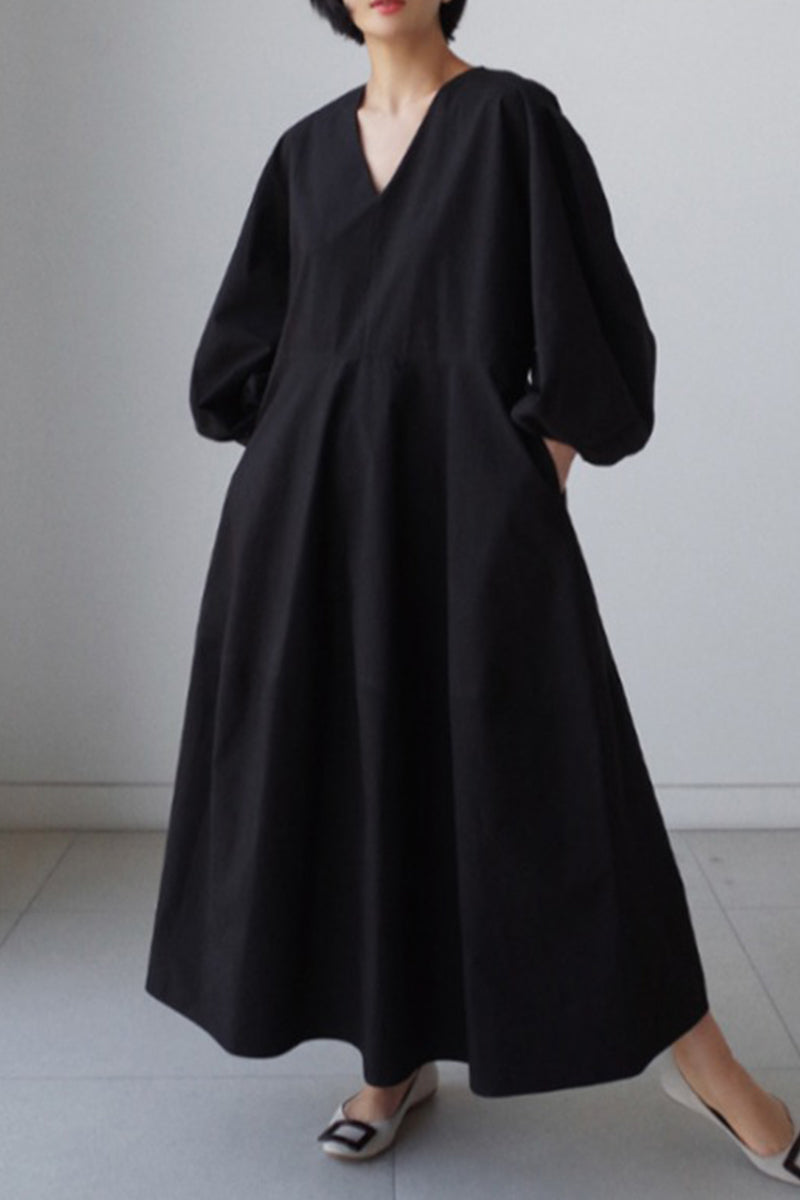 Sophisticated Dress with a Clean Classic Look